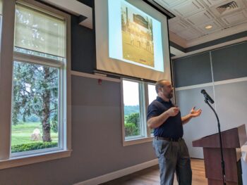 PXL 20230810 230735558