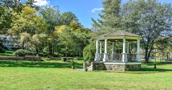 Roslyn Gerry Park Gazebo