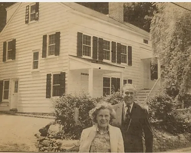 E34826 58546acde04e490f8db9aa56e7cd5cebmv2